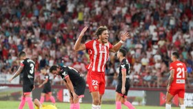 西甲联赛：皇马领跑，巴萨紧追，马竞保级压力山大